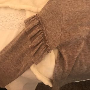 (SOLD) RUFFLE SLEEVE ZARA SWEATER!!!!